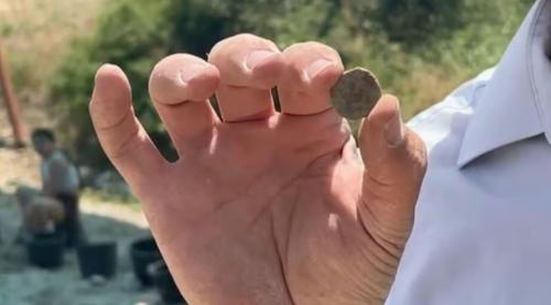 Дети в Израиле нашли монету возрастом 1200 лет